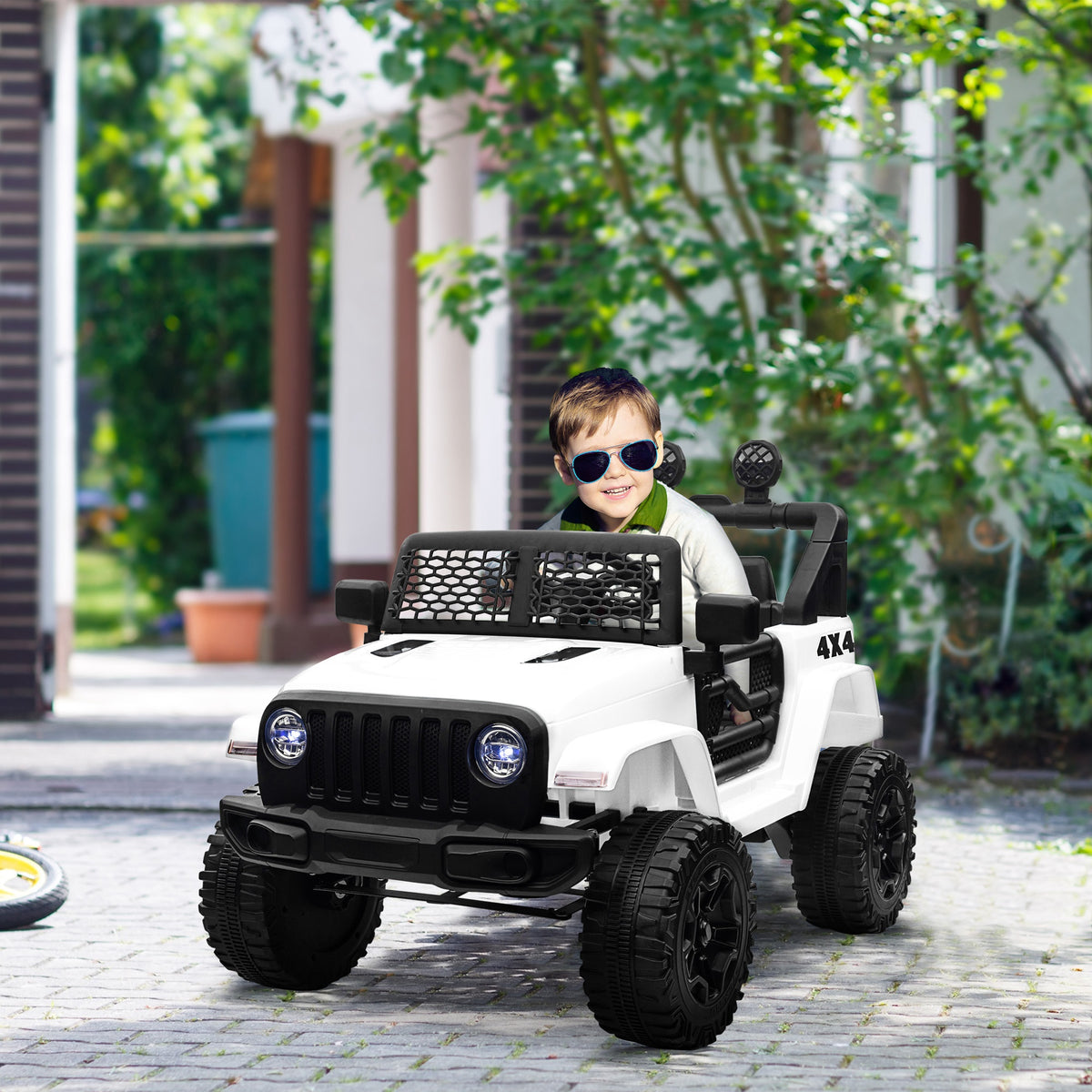 Kids' Electric Car, Rear-Wheel Drive, 12V, 5 km/h Max, Remote Control Included, Light and Sound Effects, Dim. 100L x 65W x 72H cm, White