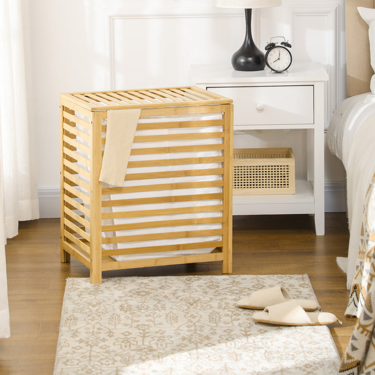 Wäschekorb aus Bambus mit herausnehmbarem Polyester-Baumwoll-Beutel und Deckel - Maße 50L x 36B x 60H cm natur