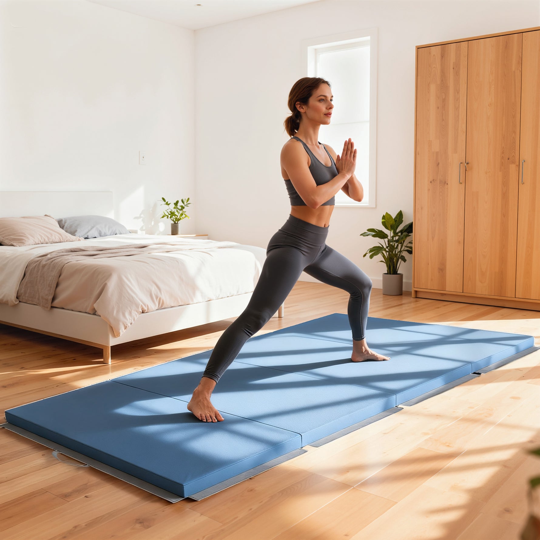 Tapis de gymnastique yoga pilates fitness pliable en 4 avec poignées revêtement synthétique 240 x 120 x 5 cm bleu clair