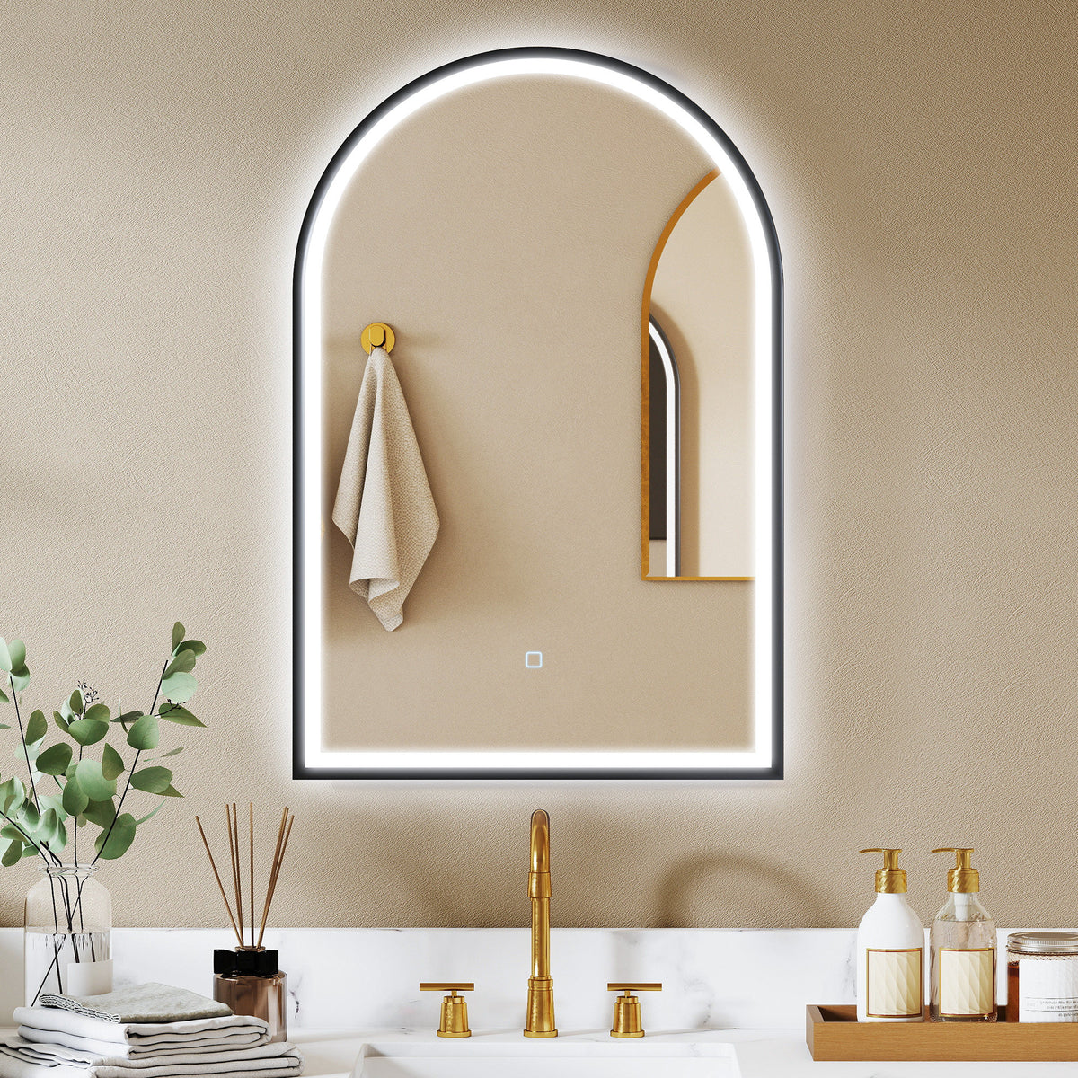 Miroir Salle de Bain avec Éclairage 60 x 90 cm, Miroir LED Arqué, Anti-Buée, 3 Couleurs Lumière, Dimmable, Mémoire, Noir