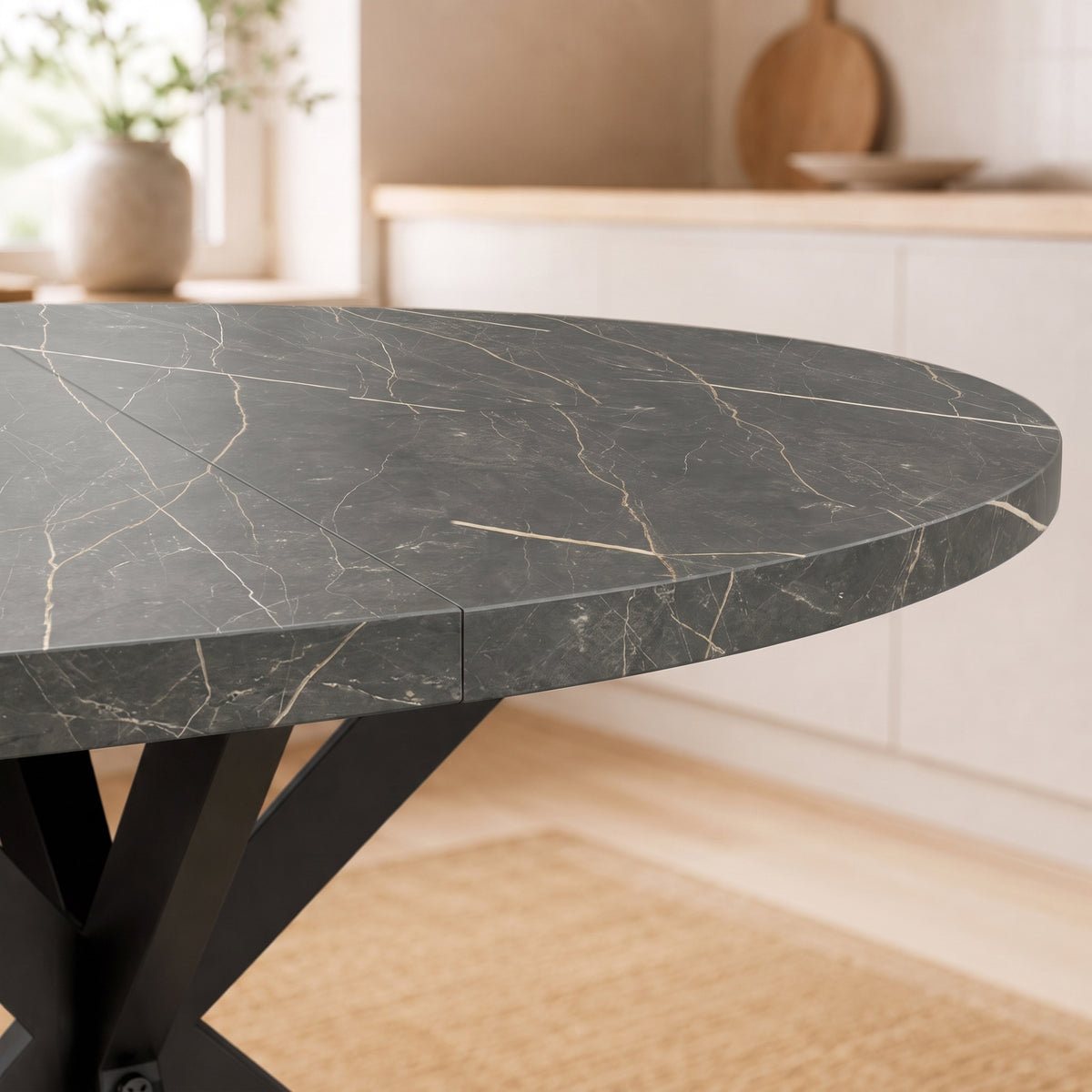 Tavolo da pranzo ovale allungabile per 4-6 persone, tavolo da cucina con allunga 100-135 cm, effetto marmo nero