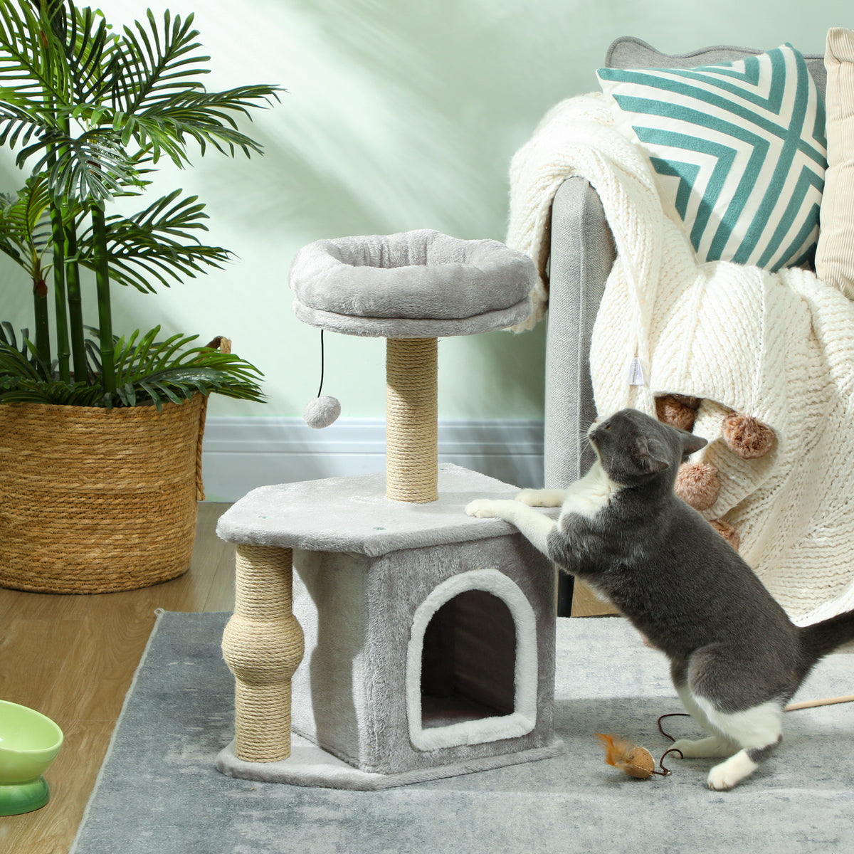 Arbre à chat tour de jeux pour chats, avec poteaux à griffer lit pour chat maison pour chat 42 x 30 x 66 cm gris clair