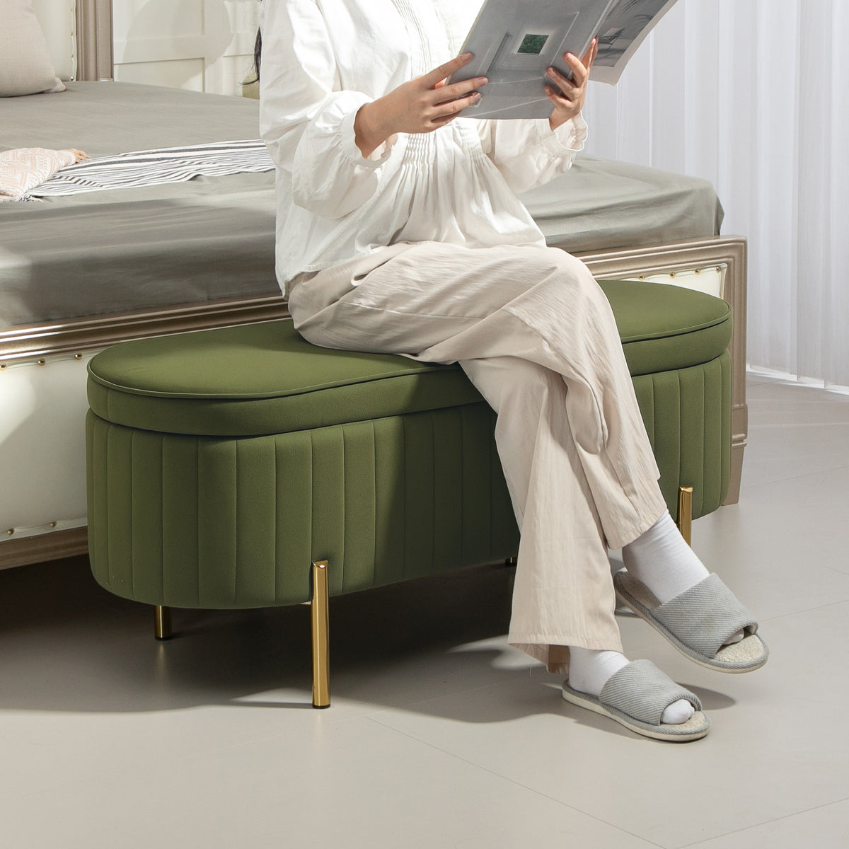 Banc de rangement, bout de lit en velours avec couvercle, pieds en métal, capacité 72 L, 108x44x43,5cm, vert foncé
