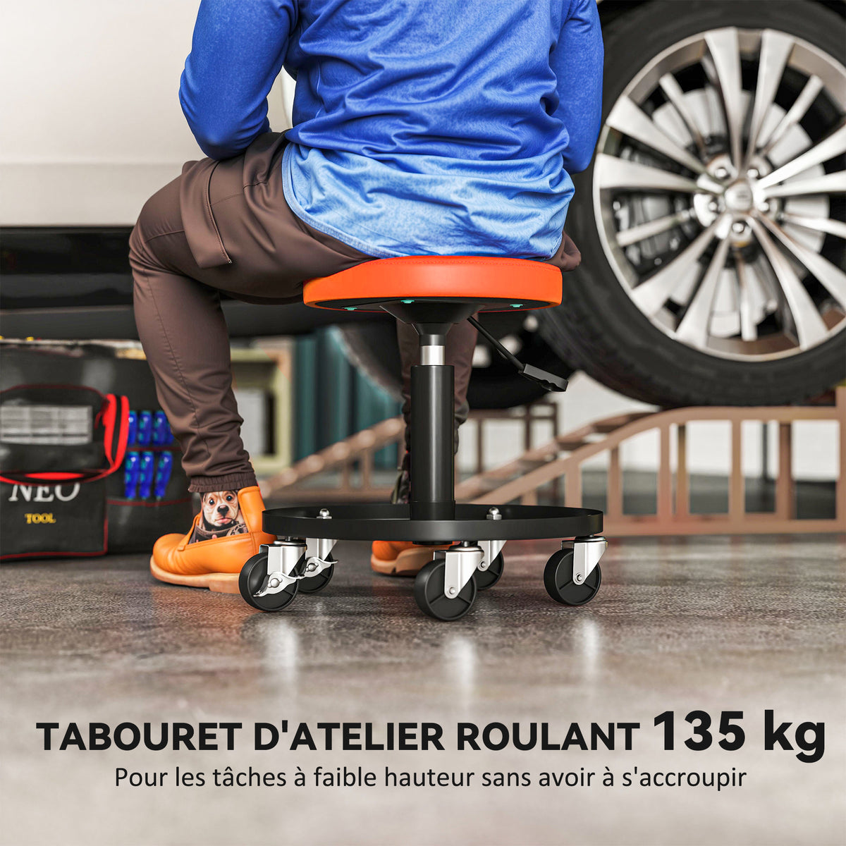 Tailer-taburetea, 360°-tan biratzen duten 5 gurpilekin, altuera erregulagarria 38-50 cm, erretiluarekin, 38 x 38 x 38-50 cm, laranjakoa