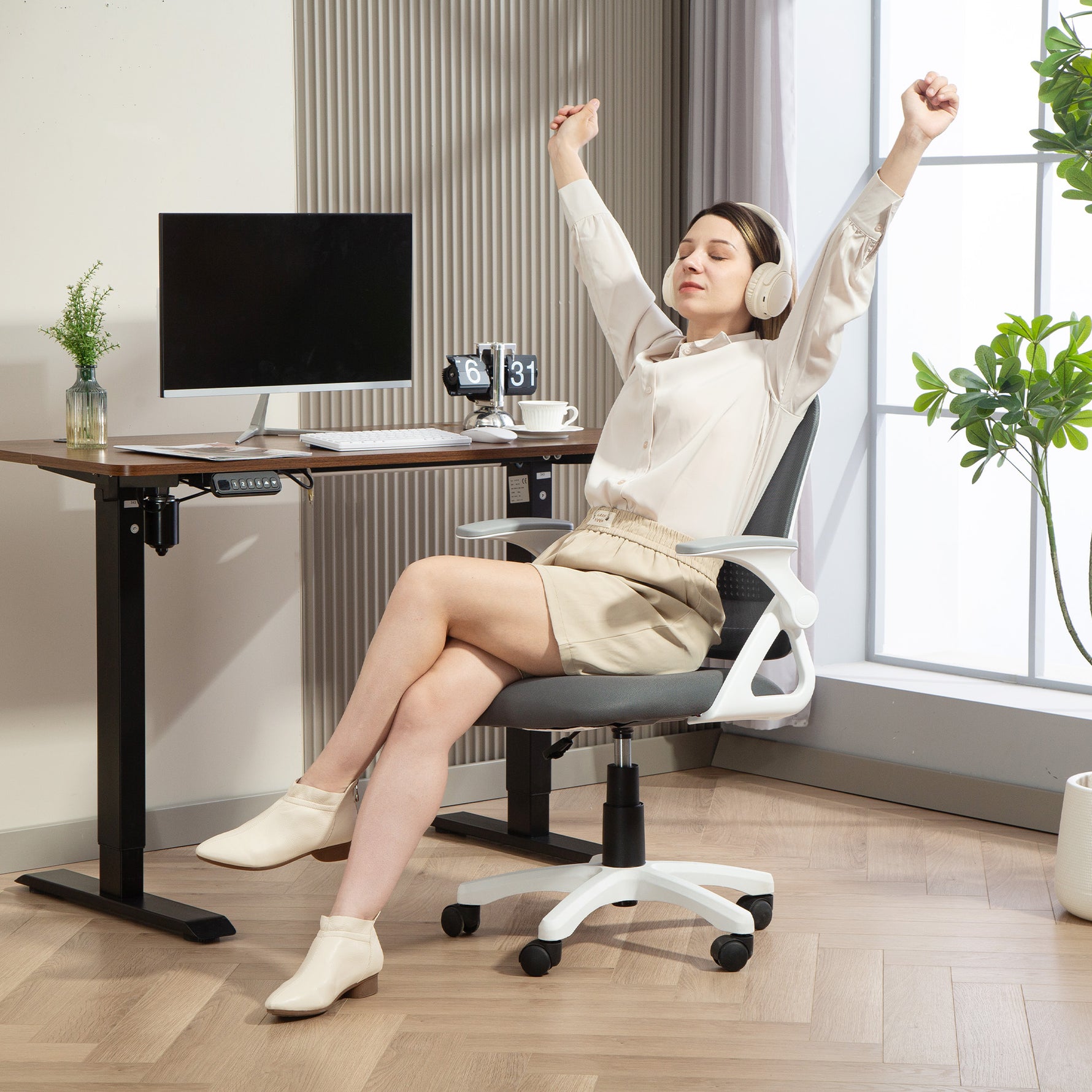 Chaise bureau ergonomique, fauteuil de bureau en maille avec accoudoirs relevables, hauteur réglable, gris
