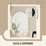 Miroir mural arqué, miroir moderne avec bord rainuré et crochets, verre trempé et polystyrène, 50 x 70 cm, beige