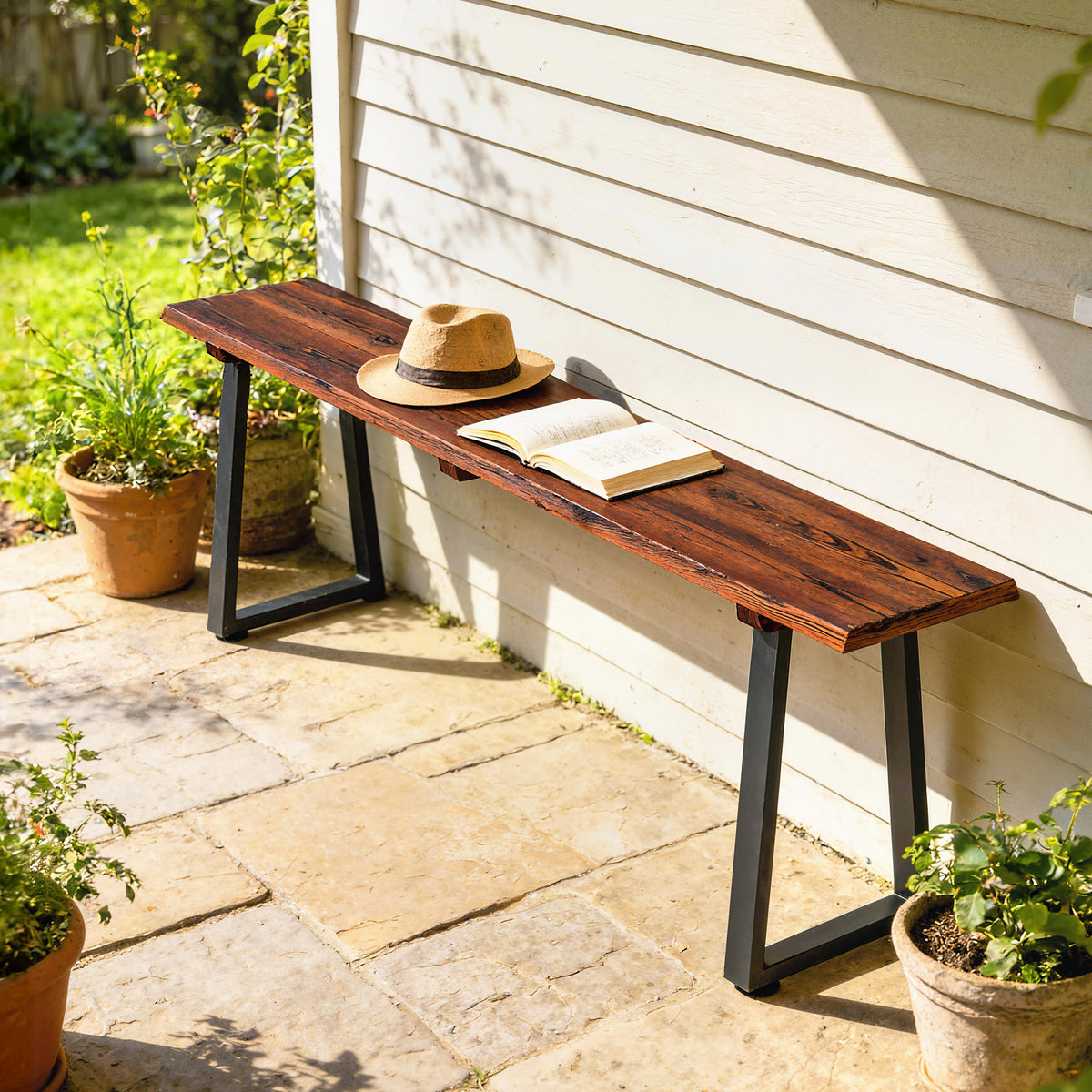 Banc de Jardin en Bois Sans Dossier en Bois, Pieds trapézoïdaux en acier, 2 Places à Effet Bois, 150x28x48cm, Carbonisé