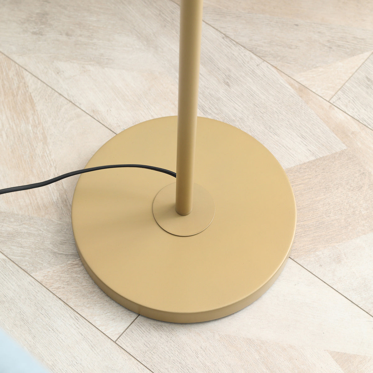 Lampadaire design 40 W max. piètement mât acier doré abat-jour lin crème dim. 25,5 x 25,5 x 157 cm doré et beige