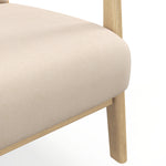 Fauteuil lounge - 3 coussins inclus - assise profonde - accoudoirs - structure bois hévéa - aspect velours beige