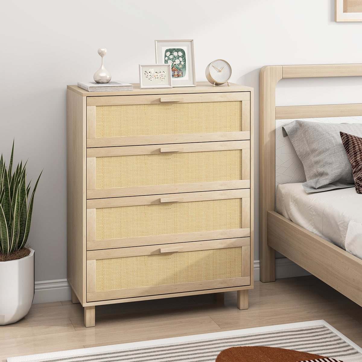 Commode 4 tiroirs cannage en rotin dim. 80L x 40l x 103H cm MDF Aspect Bois Clair