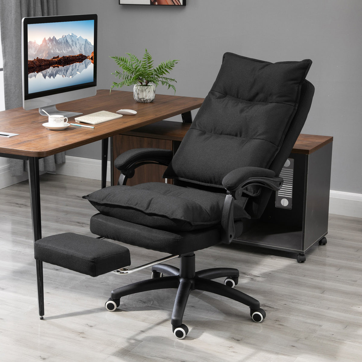 Fauteuil de bureau massant, chaise de bureau, chaise ergonomique avec hauteur réglable, dossier inclinable, repose-pied intégré et télécommande filaire, pivotant à 360°, toile de lin noir