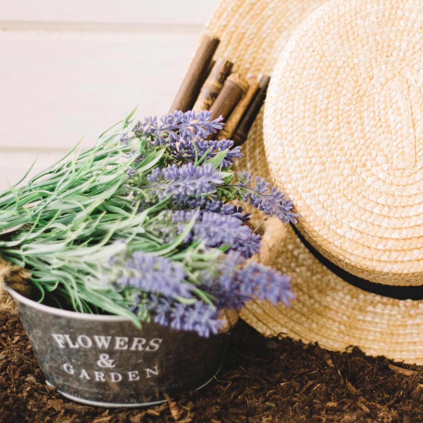 Savon Solide Bio Certifié – Lavande & Romarin avec Fleurs de Lavande 90g