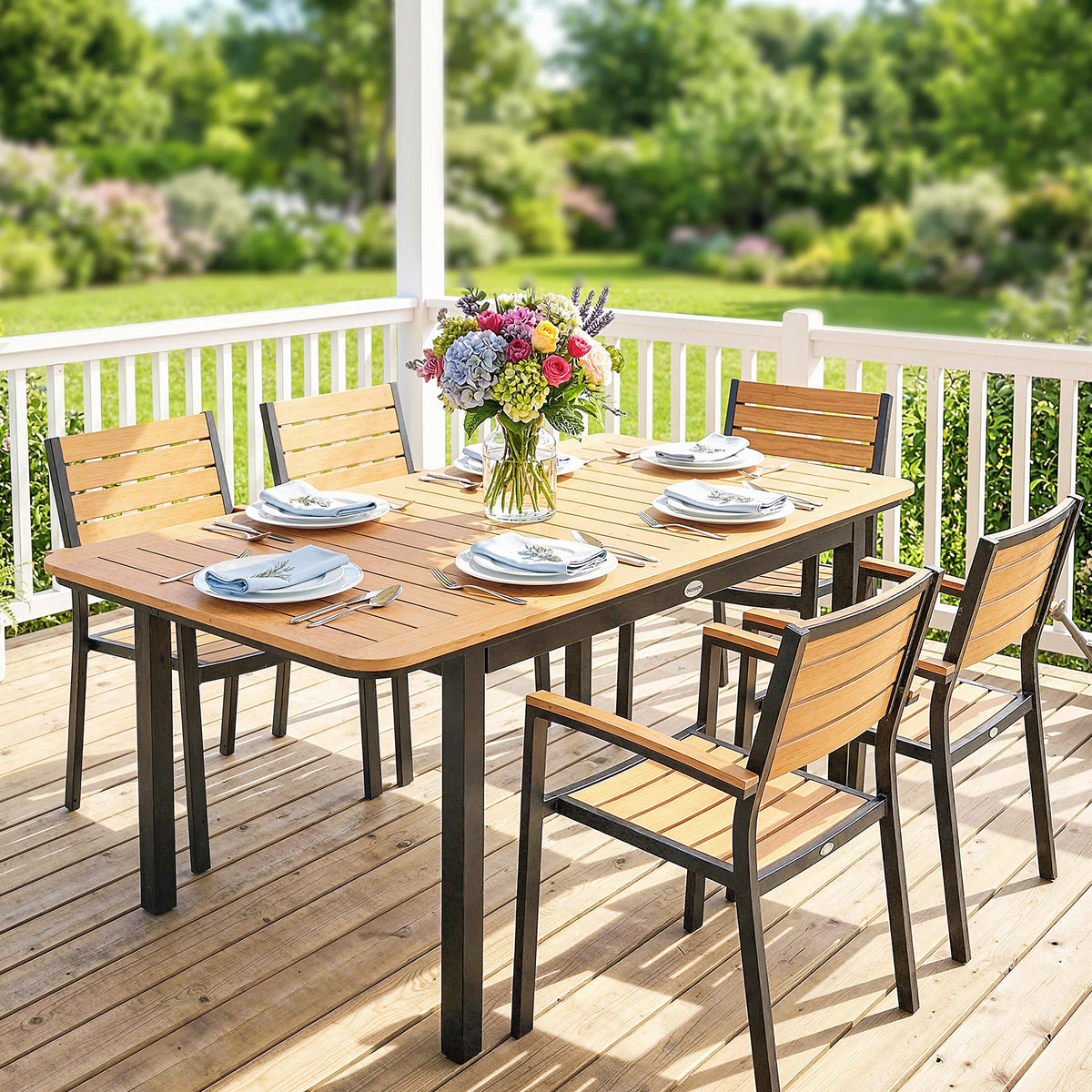 Table de Jardin 6 Personnes Rectangulaire en Bois Composite Cadre en Métal et Plateau à Lattes 127x70cm Marron