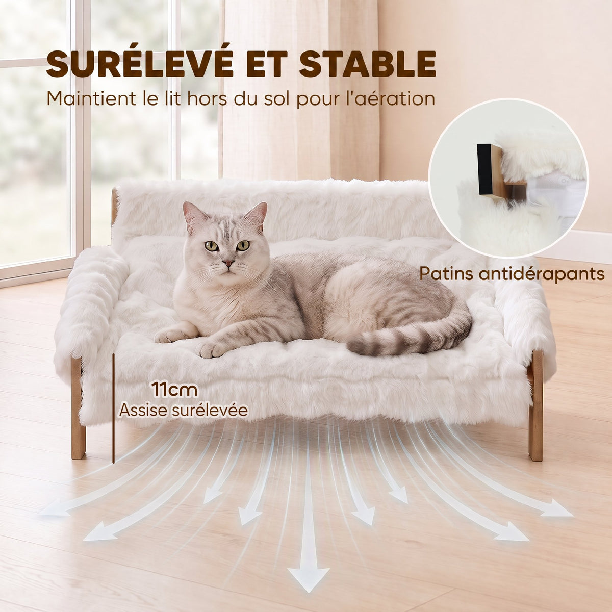 Canapé pour Chien Chat Lit Surélevé en Bois, Coussin Amovible en Peluche, Pieds Antidérapants, 70 x 47 x 30 cm, Blanc