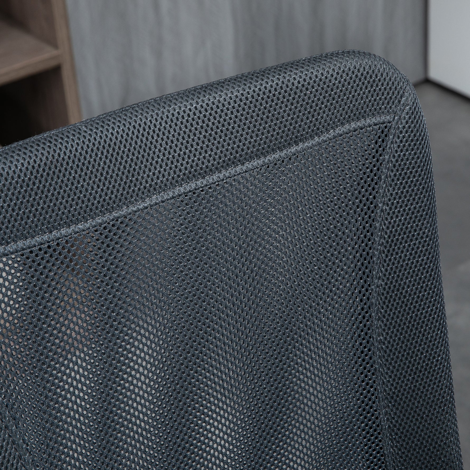 Chaise de bureau ergonomique hauteur réglable piètement chromé pivotant 360° revêtement maille gris foncé