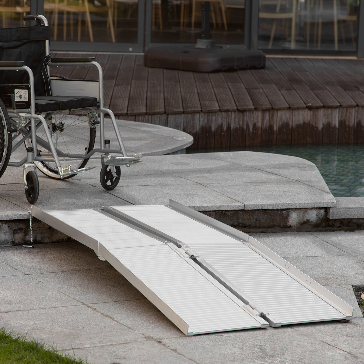 Rampe de fauteuil roulant rampe de chargement rampe d'accès antidérapante pliable avec bordures dim. 183L x 72l cm alu