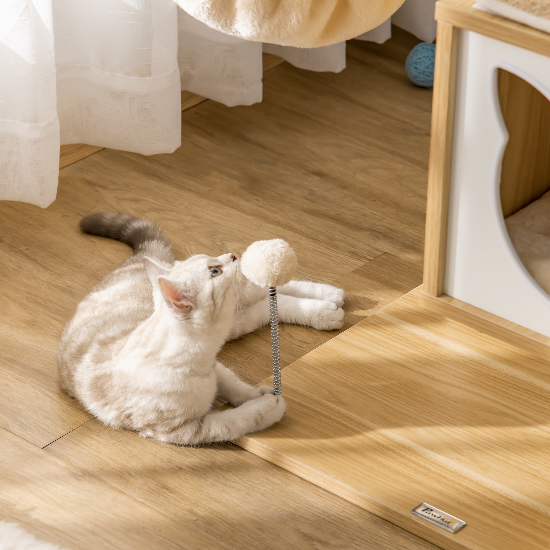 Arbre à chat griffoirs grattoirs multi-équipements niche hamac panier coussins amovibles hauteur 126 cm peluche courte sisal naturel beige