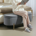Banc de rangement, bout de lit en velours avec couvercle, pieds en métal, capacité 72 L, 107x42x45,5cm, gris