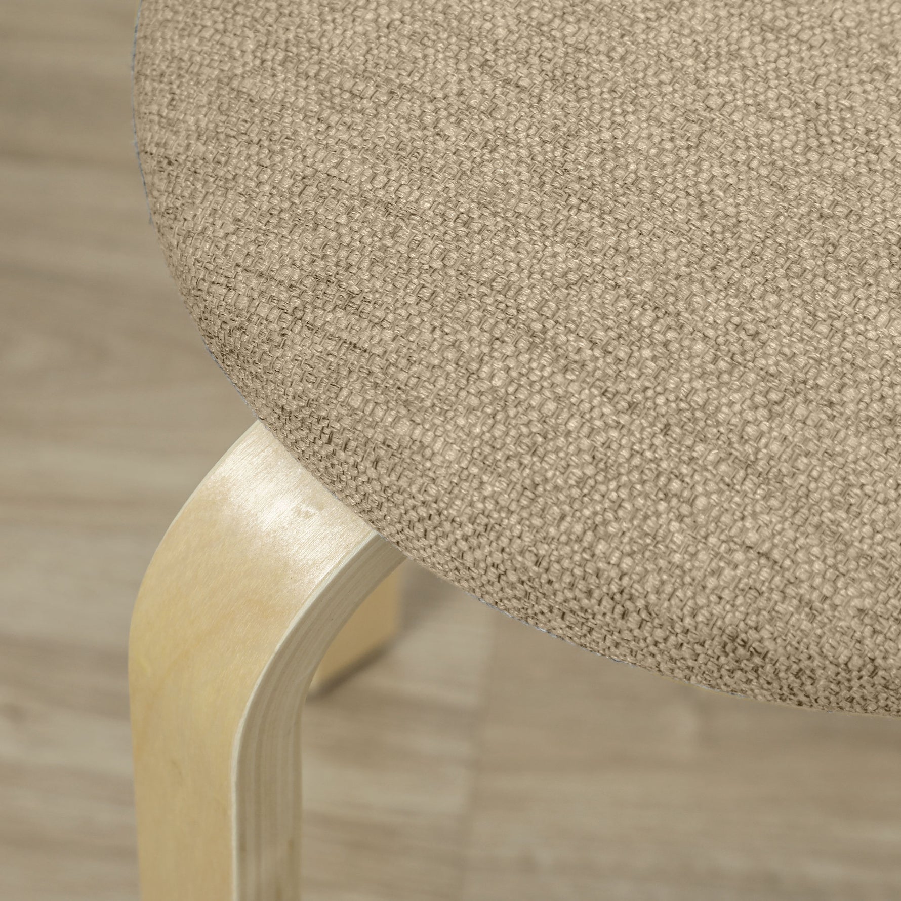 Ensemble de 4 Tabourets Empilables Modernes, Tabourets Ronds sans Dossier avec Assise Rembourrée, 40 x 40 x 45 cm, Kaki