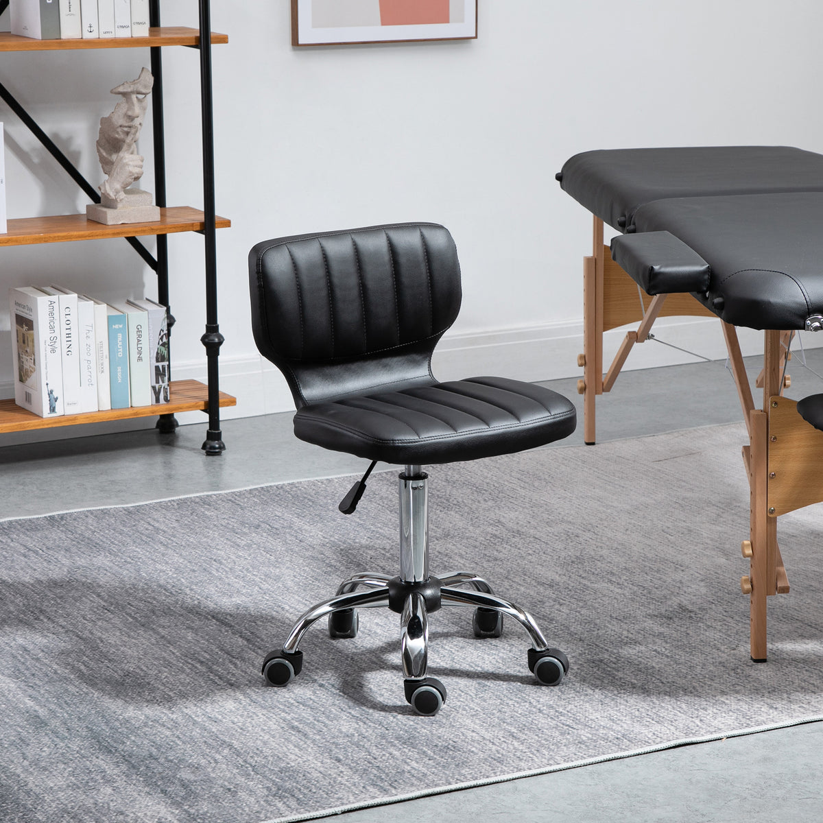 Rolkruk - draaibare werkstoel 360° - ergonomische kruk - verstelbare zithoogte 47-62 cm - zwarte gewatteerde kunstlederen bekleding, verchroomd metaal