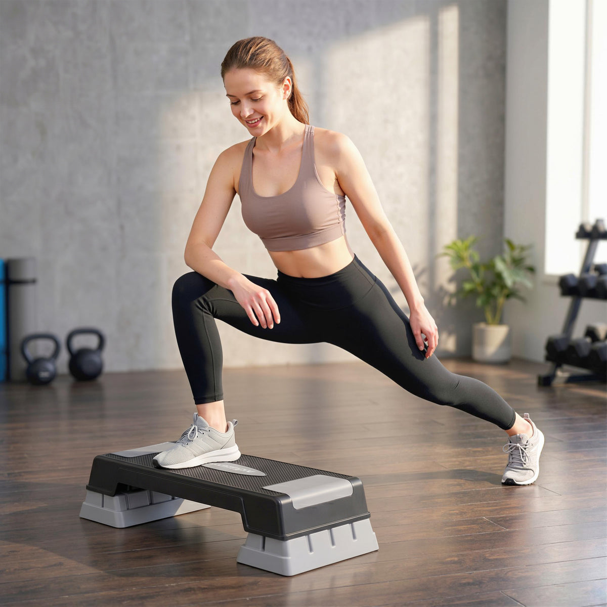 Stepper Fitness Aerobica 3 Livelli, Altezza Regolabile 12/17,5/22,5 cm, Superficie Antiscivolo, Carico 250 kg, Grigio