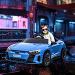 Elektroauto für Kinder 12 V – Elektrofahrzeug inklusive Eltern-Fernbedienung – Max. Geschw. 5 km/h – Sound- und Lichteffekte – Audi RS E-tron GT blau