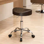 Tabouret à roulettes, tabouret de salon avec hauteur réglable 51-66 cm et assise rembourrée, pivotant 360°, marron
