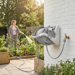 Wand-Schlauchbox 20+2 m x Ø 15 mm, tragbarer Gartenschlauch-Aufroller, Sprühdüse mit 2 Modi, Grau