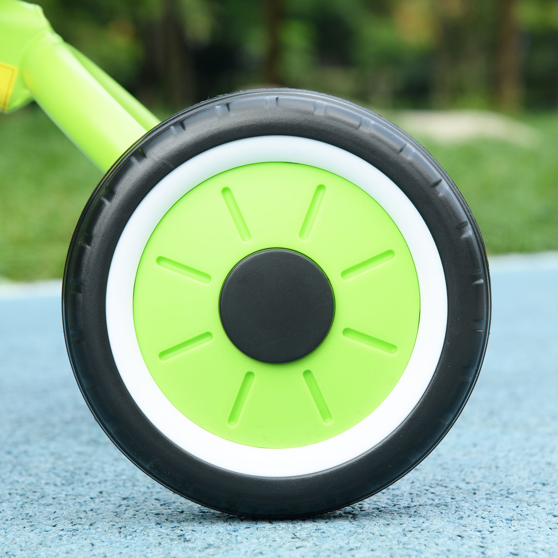 Tricycle enfants avec sonnette et panier selle réglable avec dossier - pour enfant de 2 à 5 ans vert